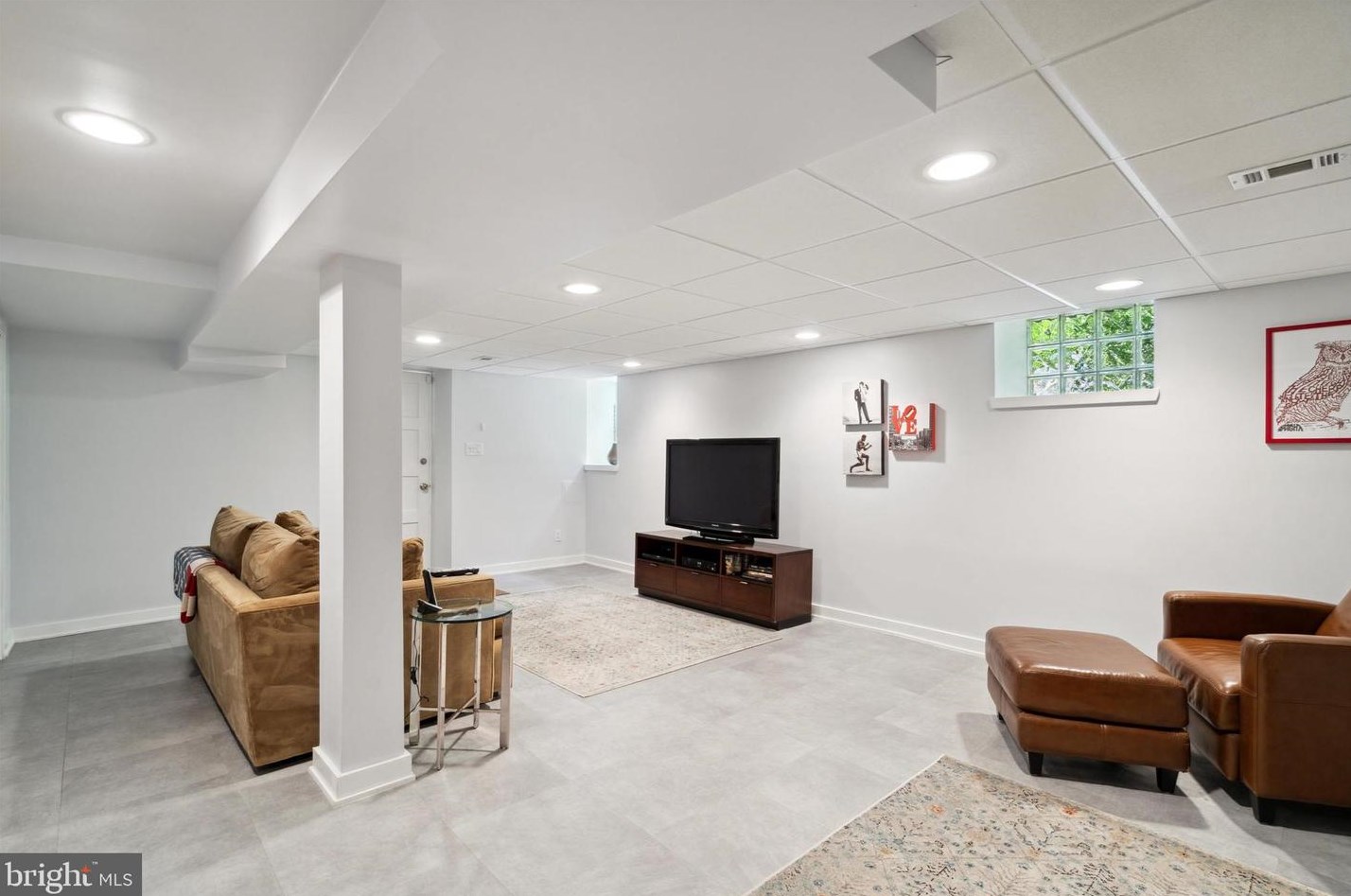 702 Powder Ml Ln, Penn Wynne PA 19096-4036 exterior