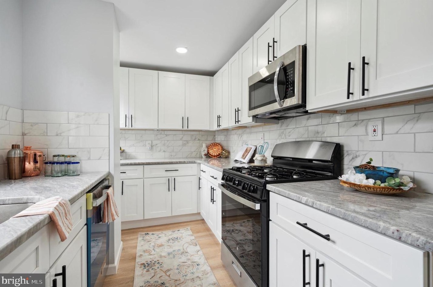 142 Haverford Rd, Folsom PA  19033-3019 exterior
