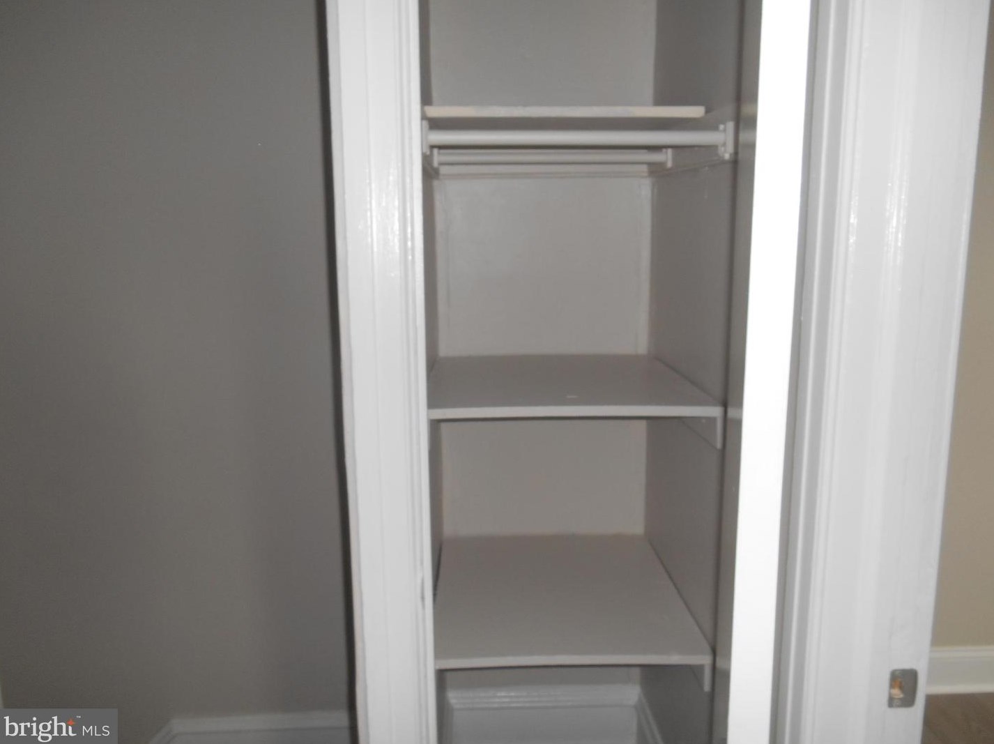 561 Littlecroft Rd, Upper Darby PA 19082-5226 exterior