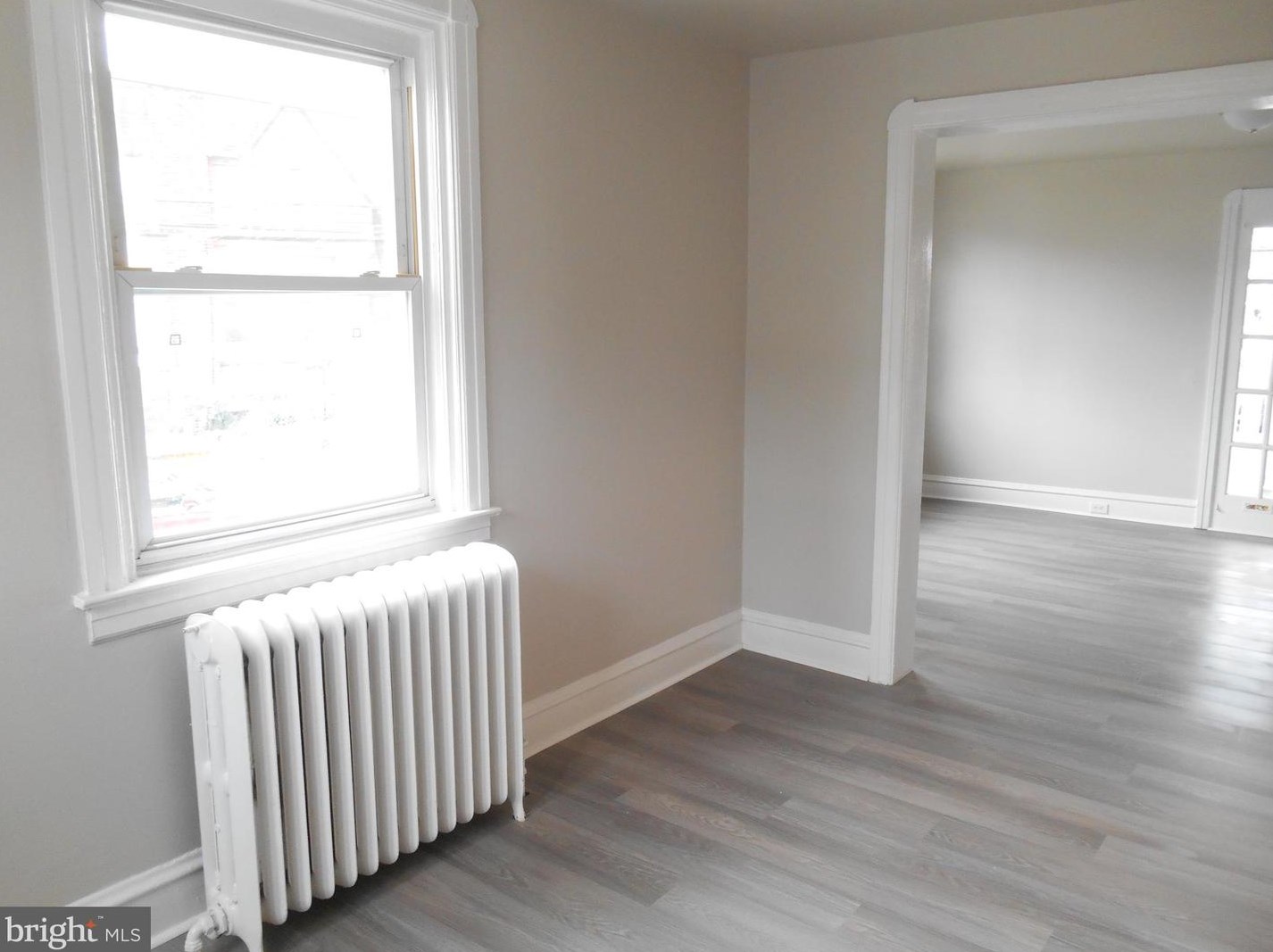 561 Littlecroft Rd, Upper Darby PA 19082-5226 exterior