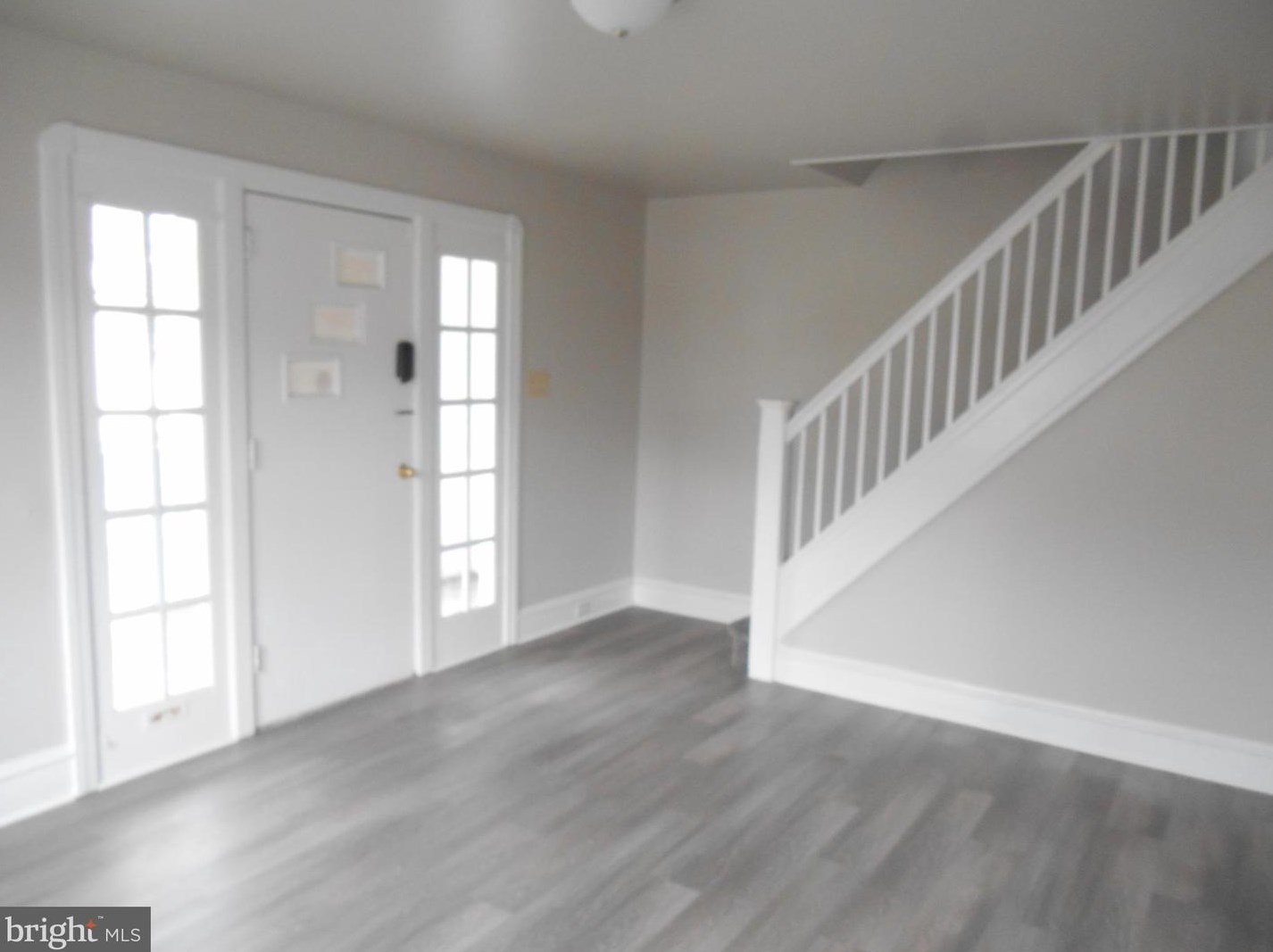 561 Littlecroft Rd, Upper Darby PA 19082-5226 exterior