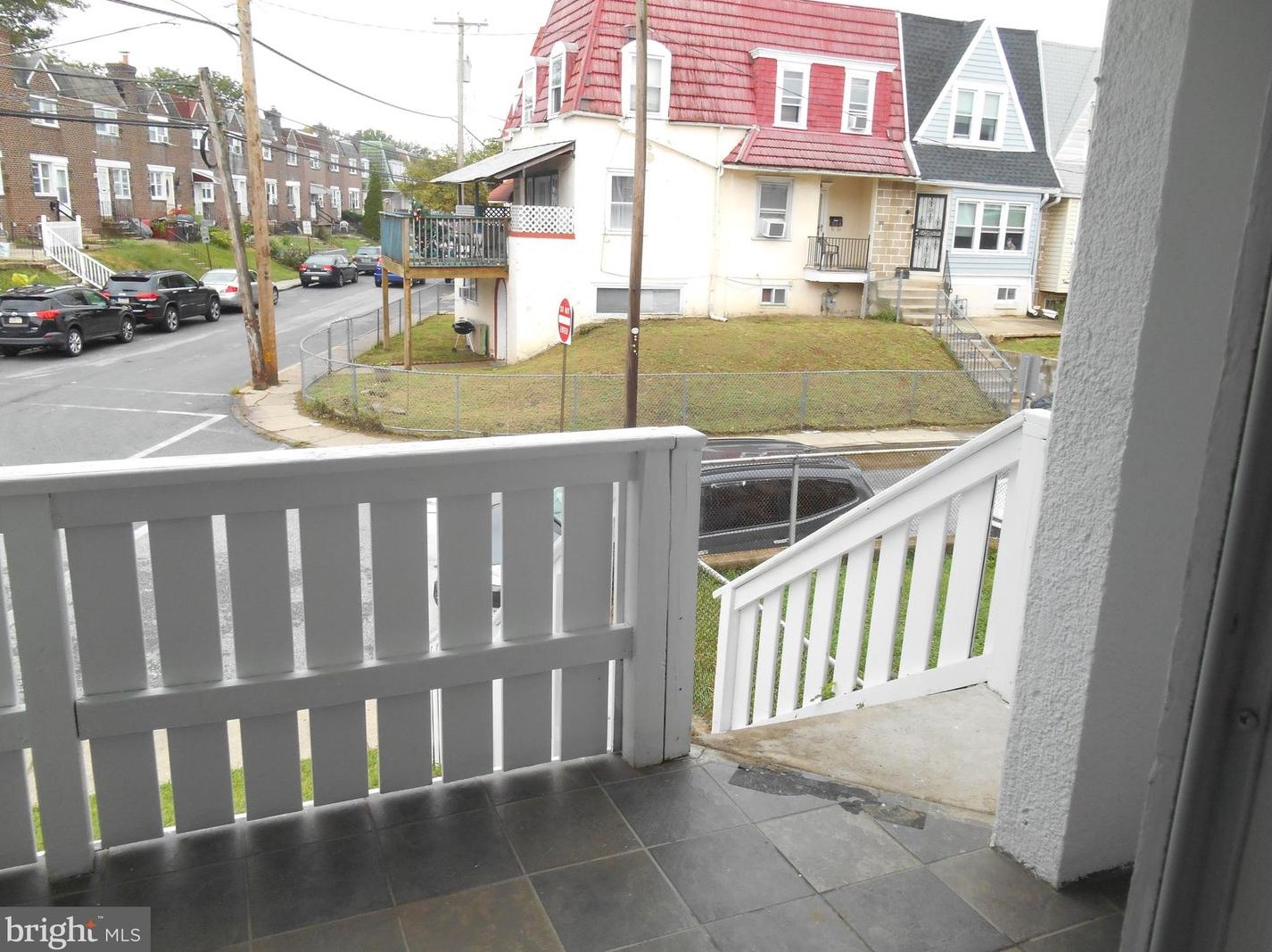 561 Littlecroft Rd, Upper Darby PA 19082-5226 exterior