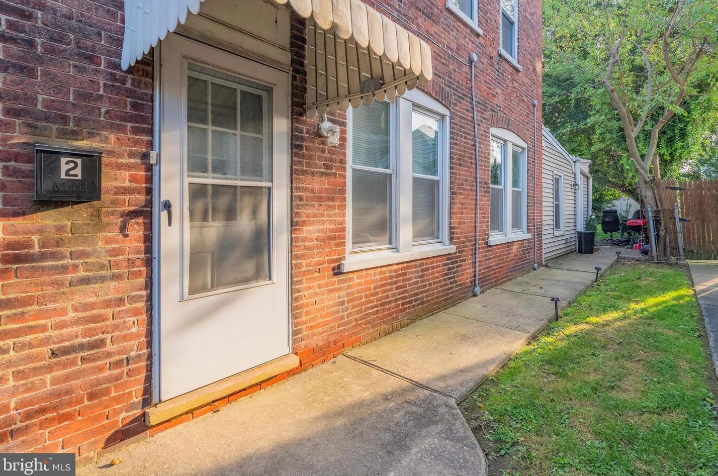 910 Saville Ave #2nd Floor, Chester, PA 19022