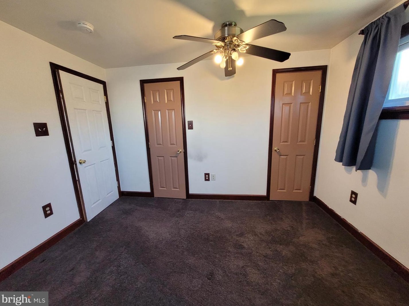 2148 Lee Ln, Chester PA 19014-2213 exterior