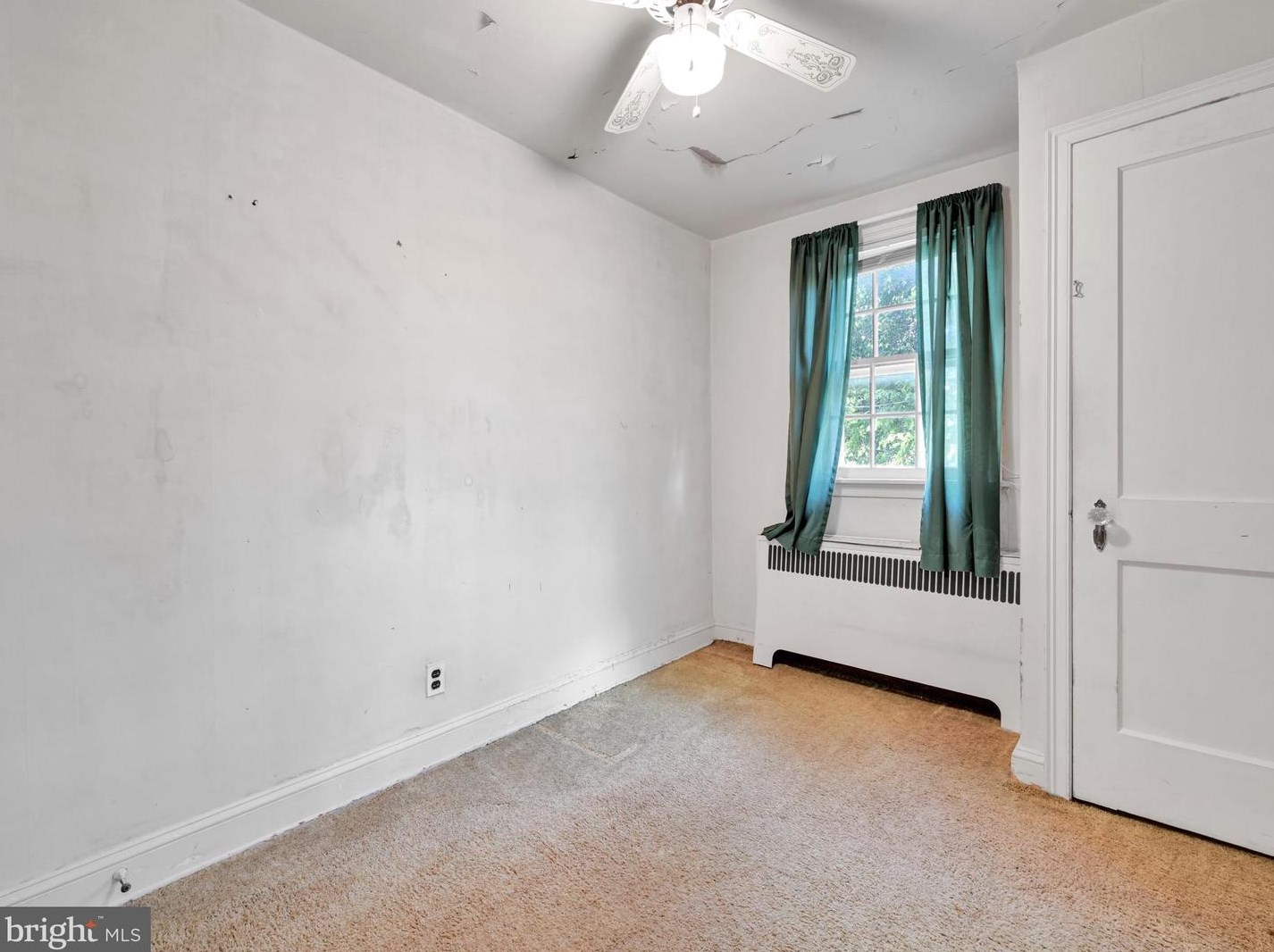 1123 Chester Pike, Chester PA 19022-1124 exterior