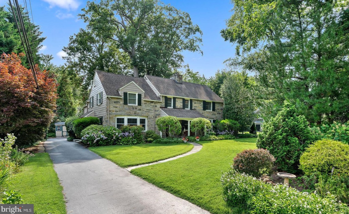 35 Forest Ln, Swarthmore, PA 19081-1204