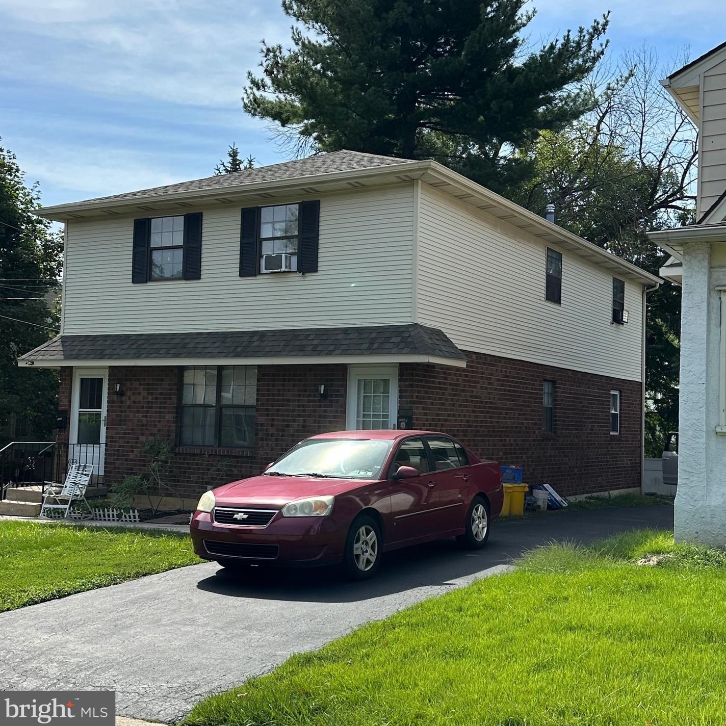 210 Garvin Blvd, Sharon Hill, PA 19079-1316