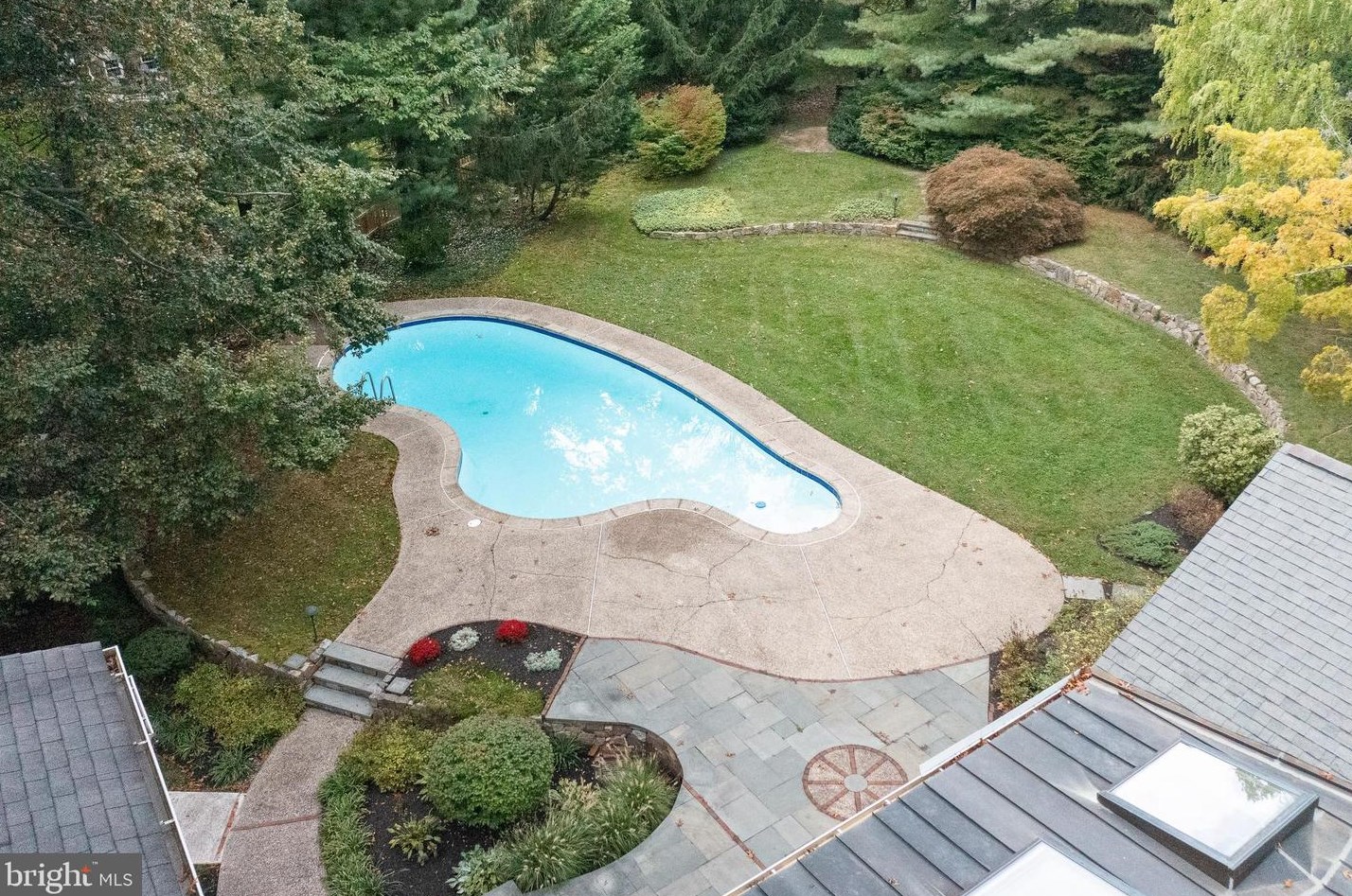 750 King Of Prussia Rd, Wayne, PA 19087
