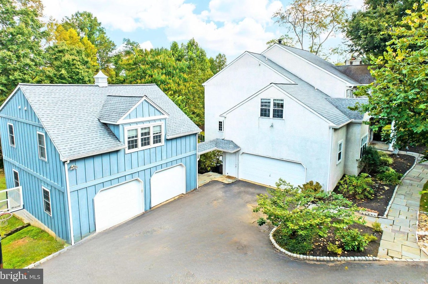 2000 Antler Dr, Glen Mills, PA 19342