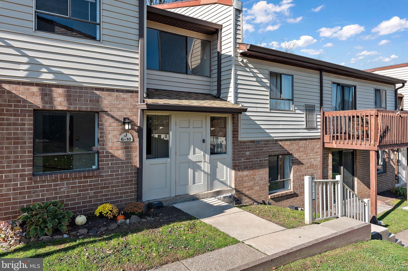280 Bridgewater Rd #j8, Chester, PA 19015