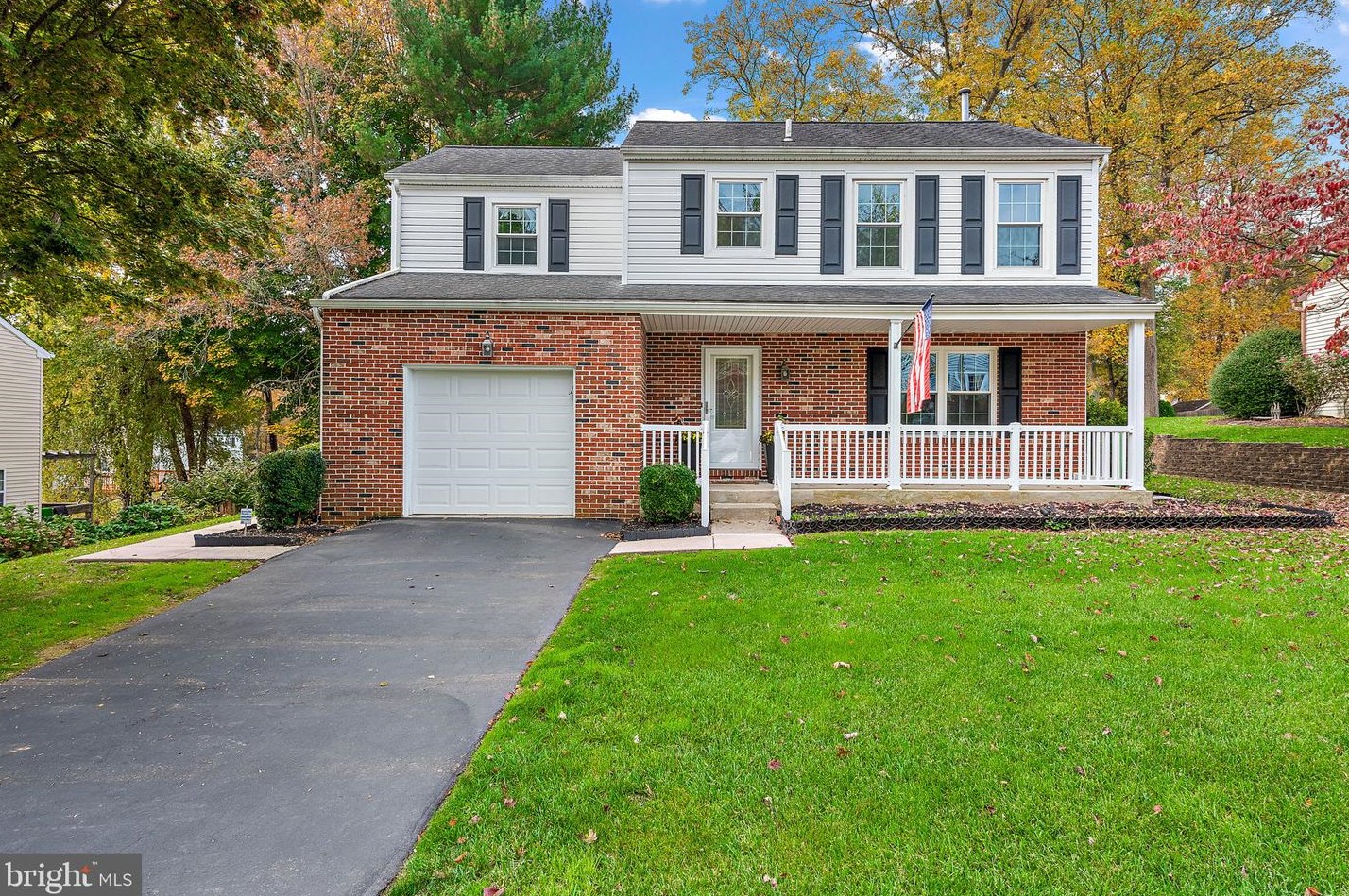 1933 Stirrup Ct, Boothwyn, PA 19061