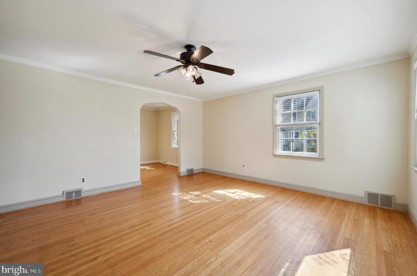 635 Saxer Ave, Coal Township, PA 19064