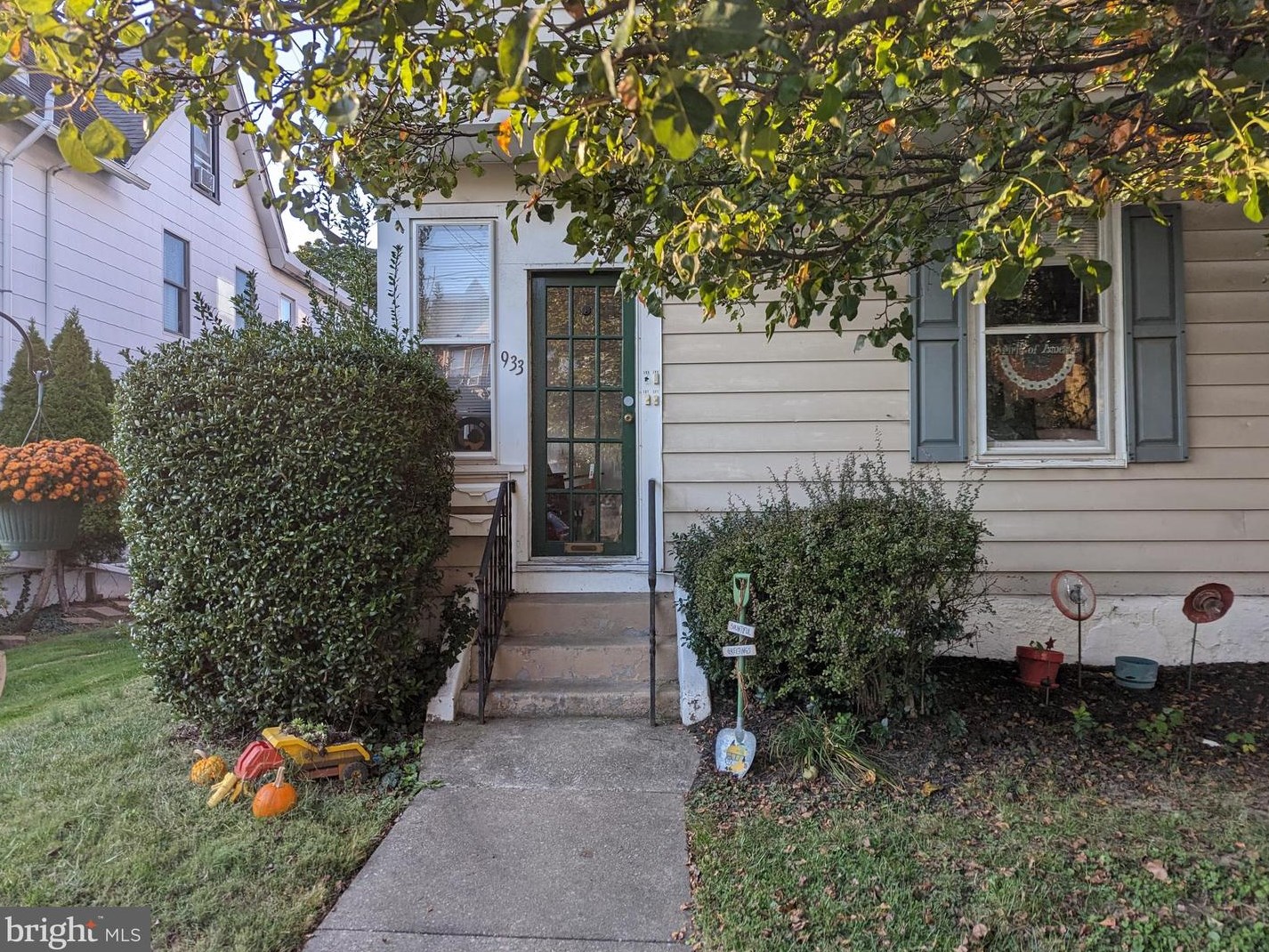 933 12th Ave, Prospect Park, PA 19076