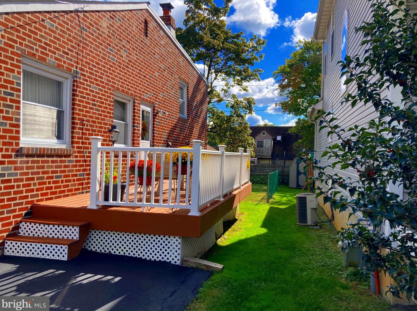 4 Baldwin Ave, Ridley Park, PA 19078