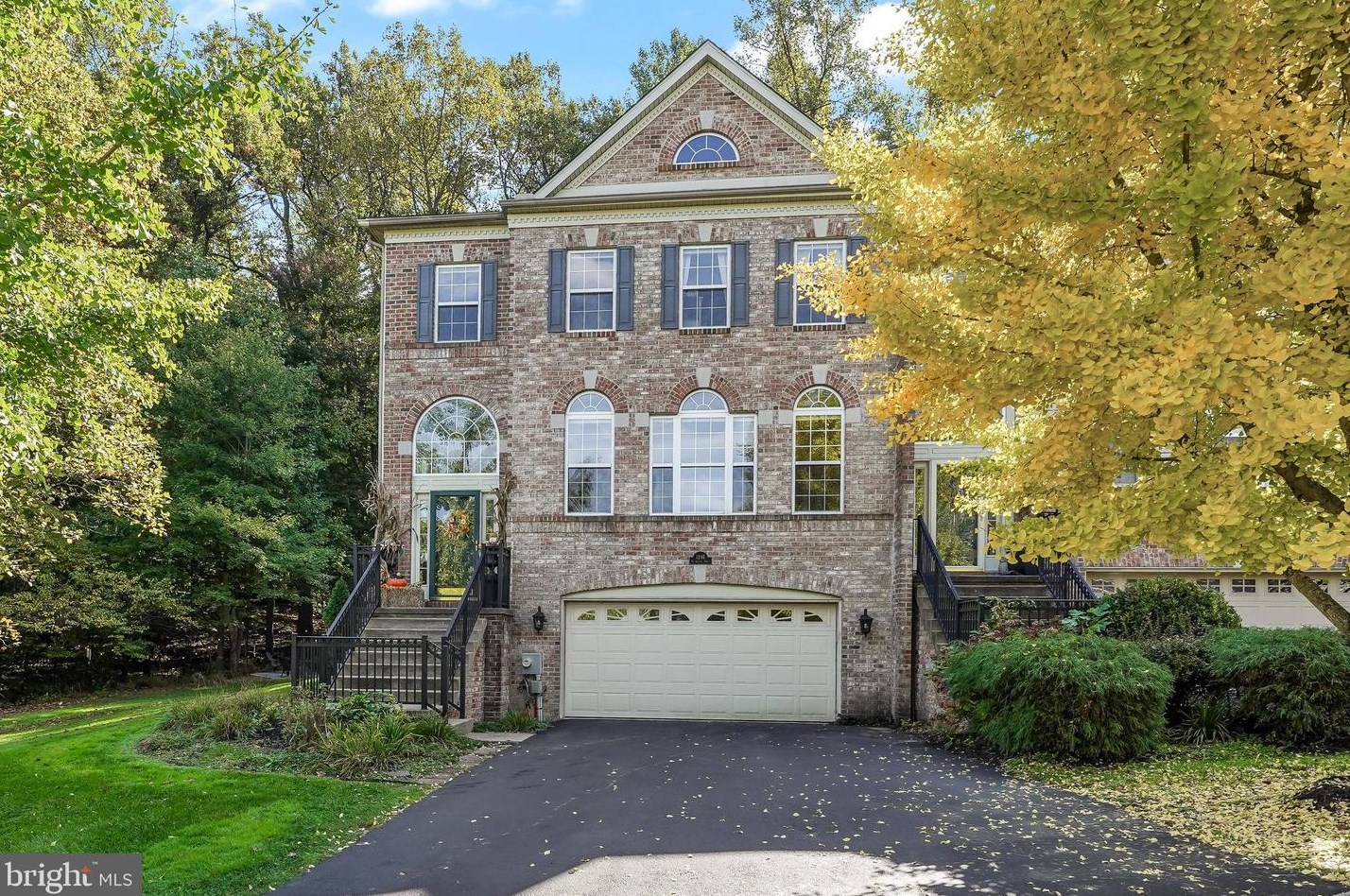 1246 Brookstone Dr, Boothwyn, PA 19060