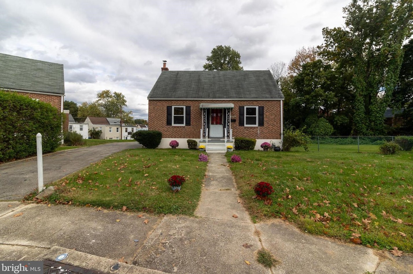 1445 S Burton Ln, Sharon Hill, PA 19079