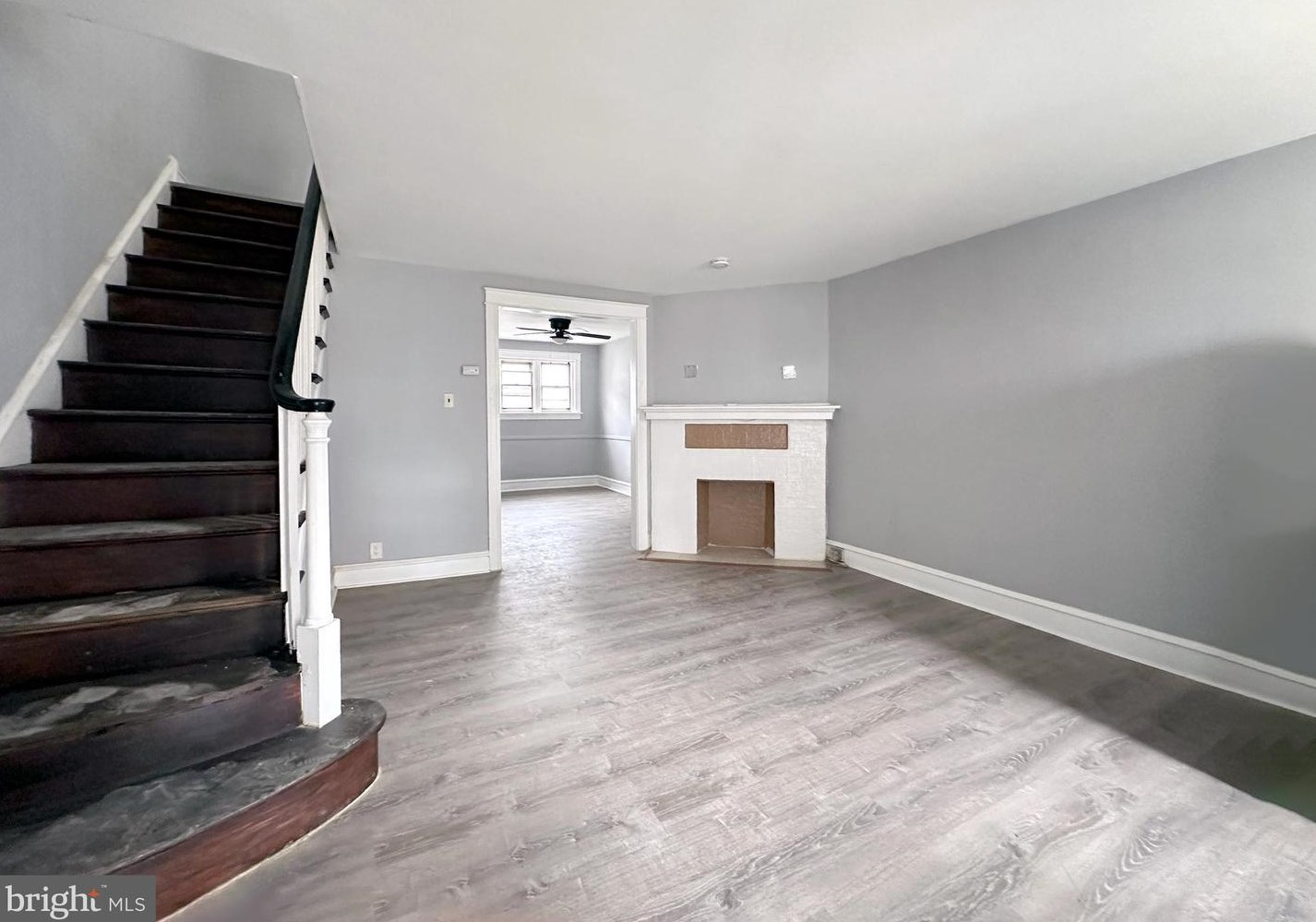 133 Laurel Rd, Sharon Hill, PA 19079
