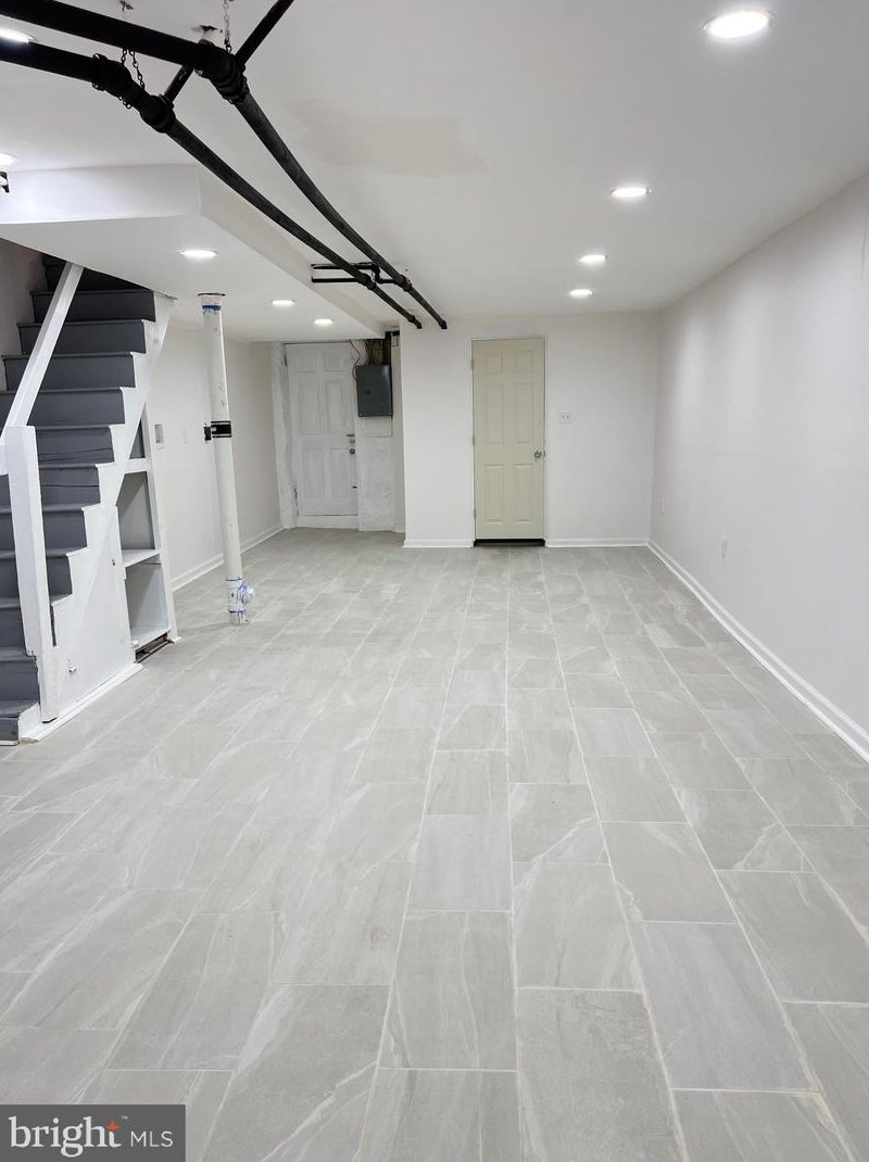 512 Glendale Rd, Upper Darby PA  19082-5019 exterior