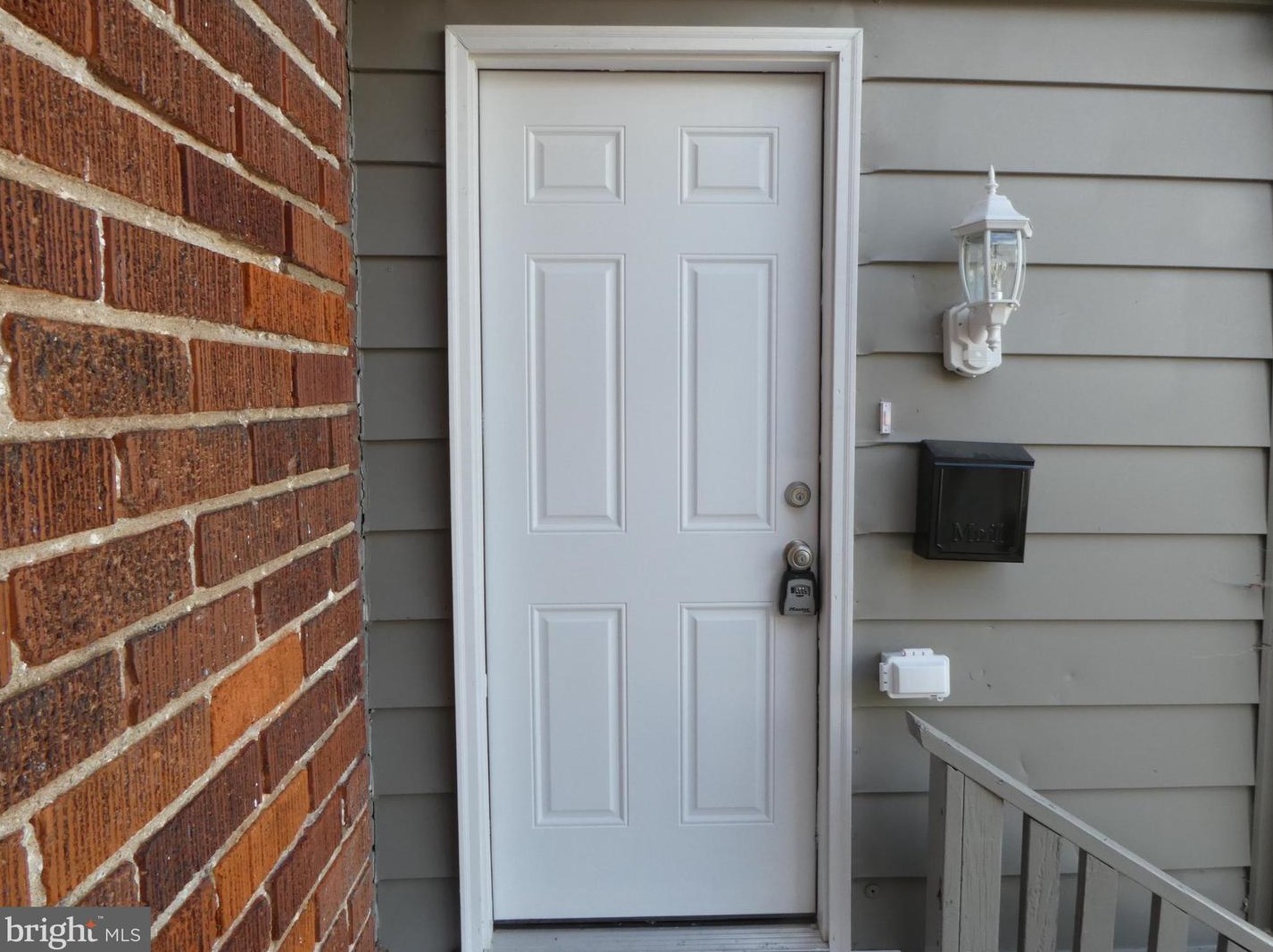 618 Larne Pl, Darby, PA 19023