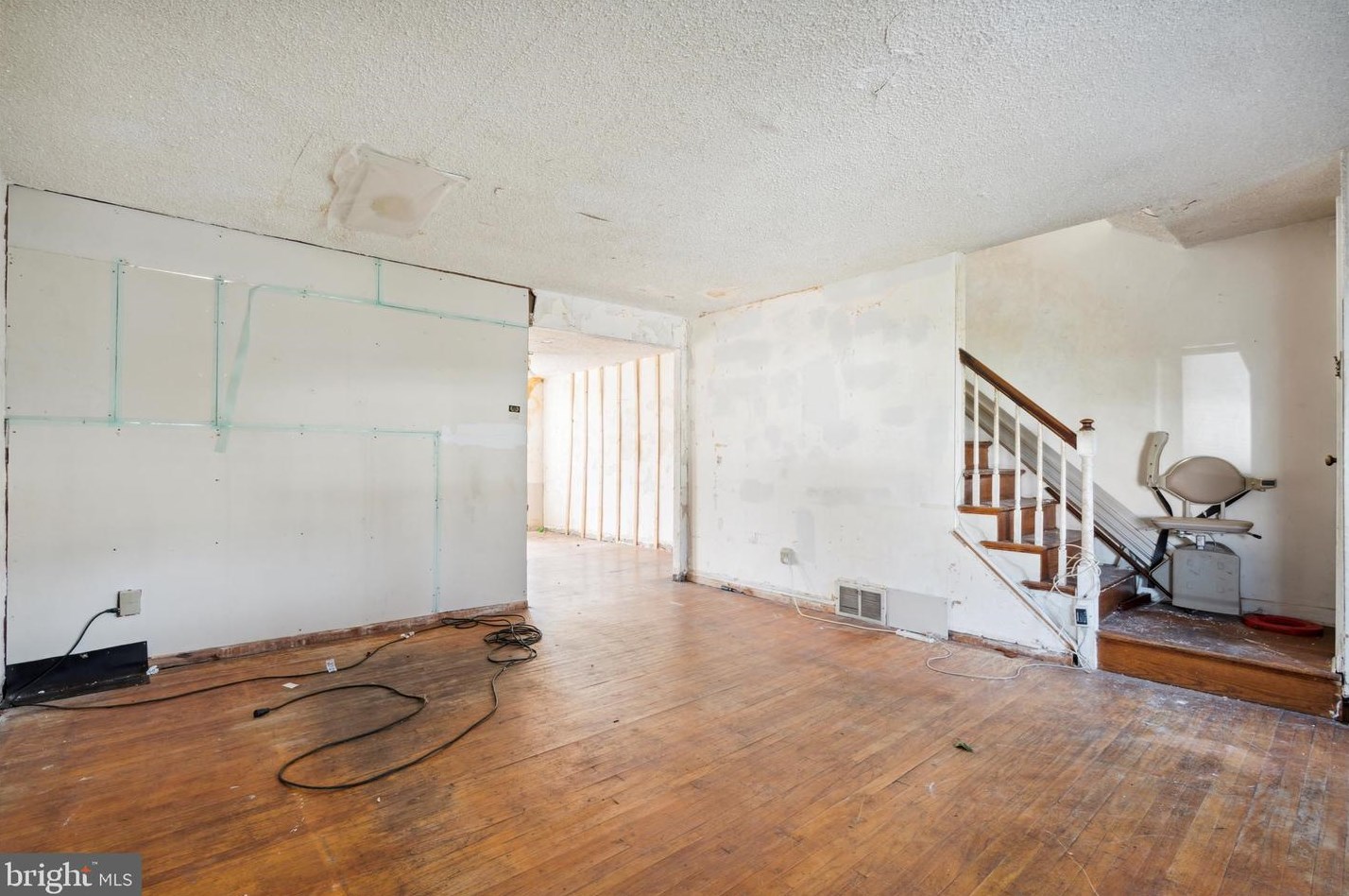 1405 Walters Ave, Sharon Hill, PA 19079-2441