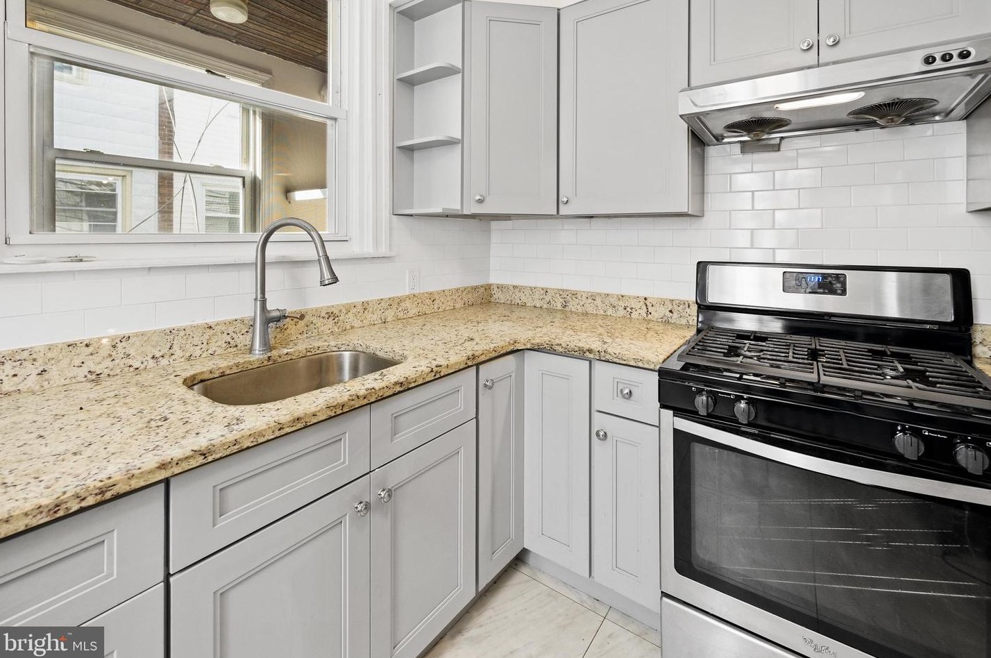 7272 Calvin Rd, Upper Darby PA  19082-3404 exterior