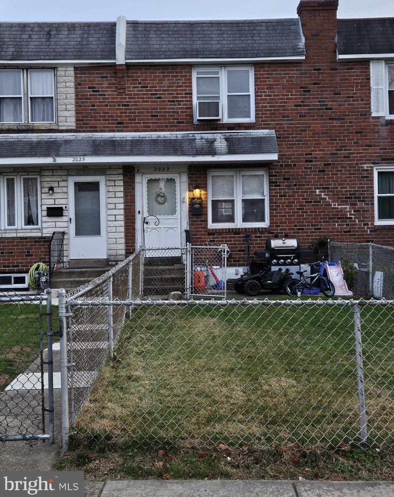 2023 Heather Rd, Folcroft, PA 19032
