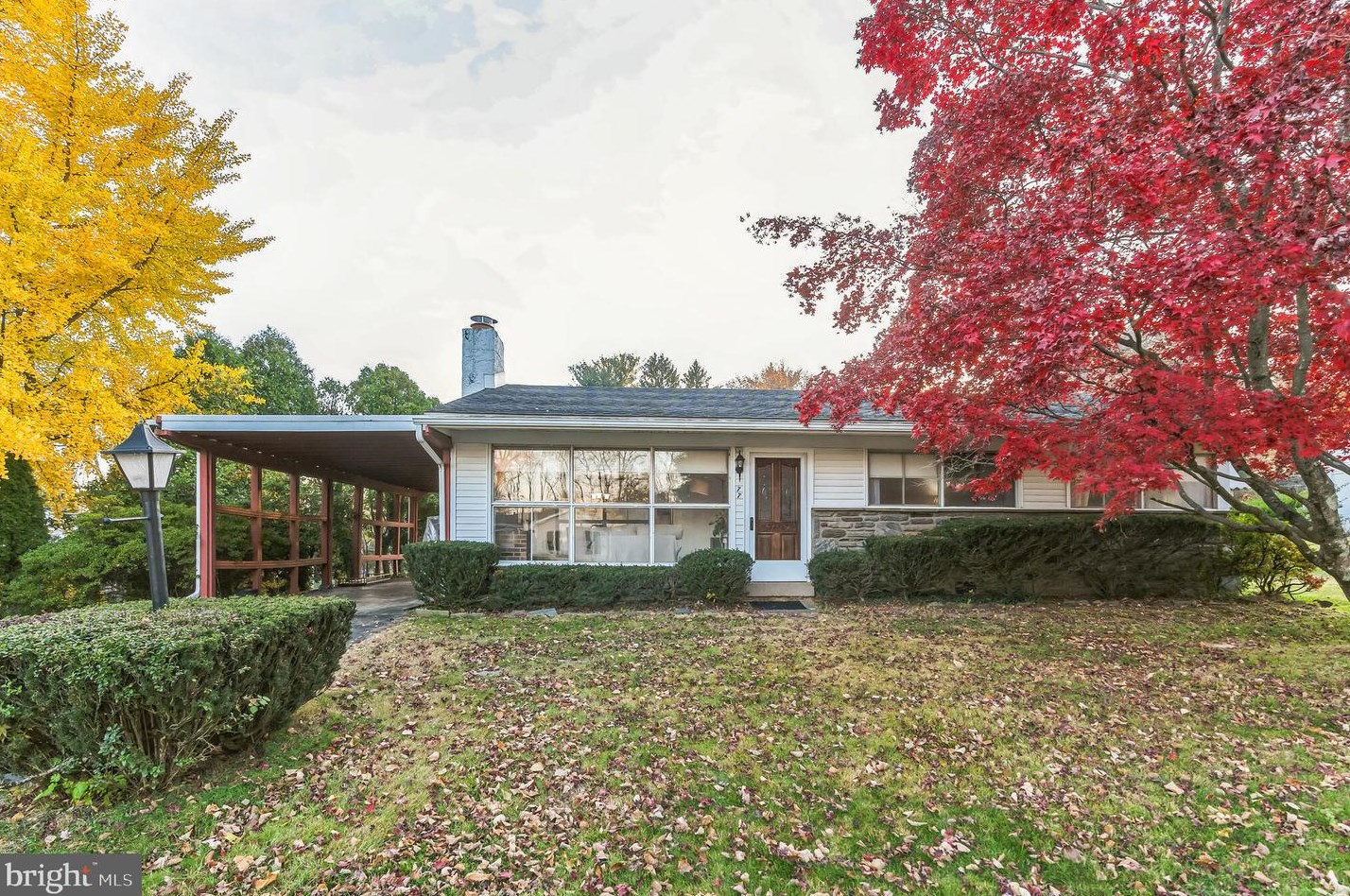 77 War Admiral Ln, Media, PA 19063