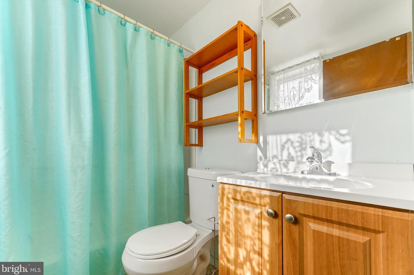 1128 7th Ave, Swarthmore PA  19081-2926 exterior