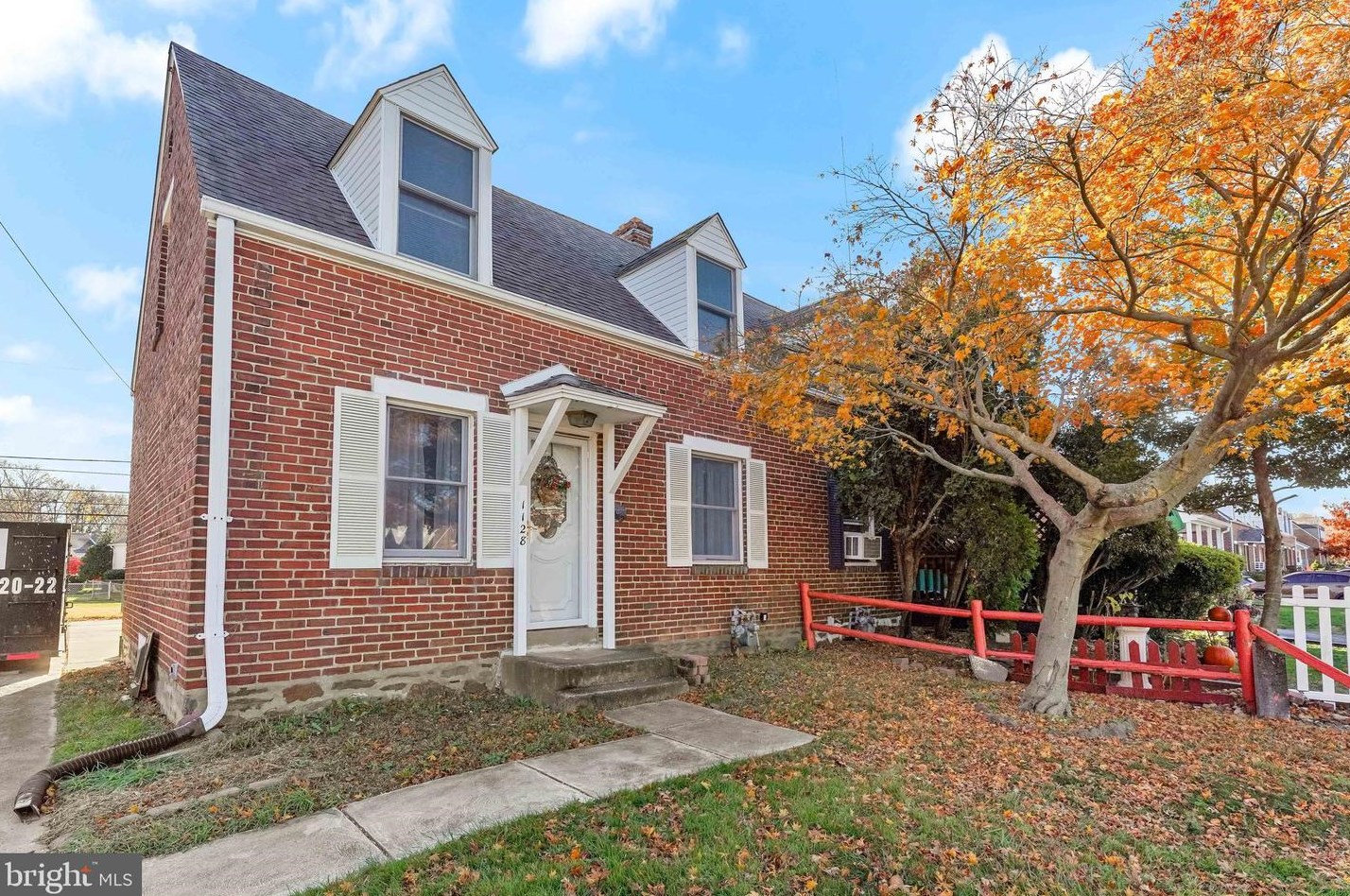 1128 7th Ave, Swarthmore PA  19081-2926 exterior