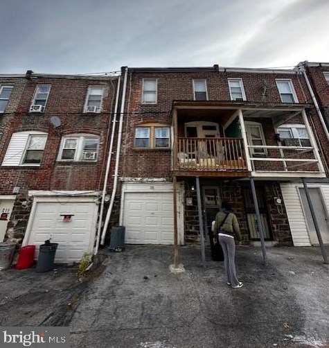 208 Wright Ave, Darby PA  19023-2327 exterior