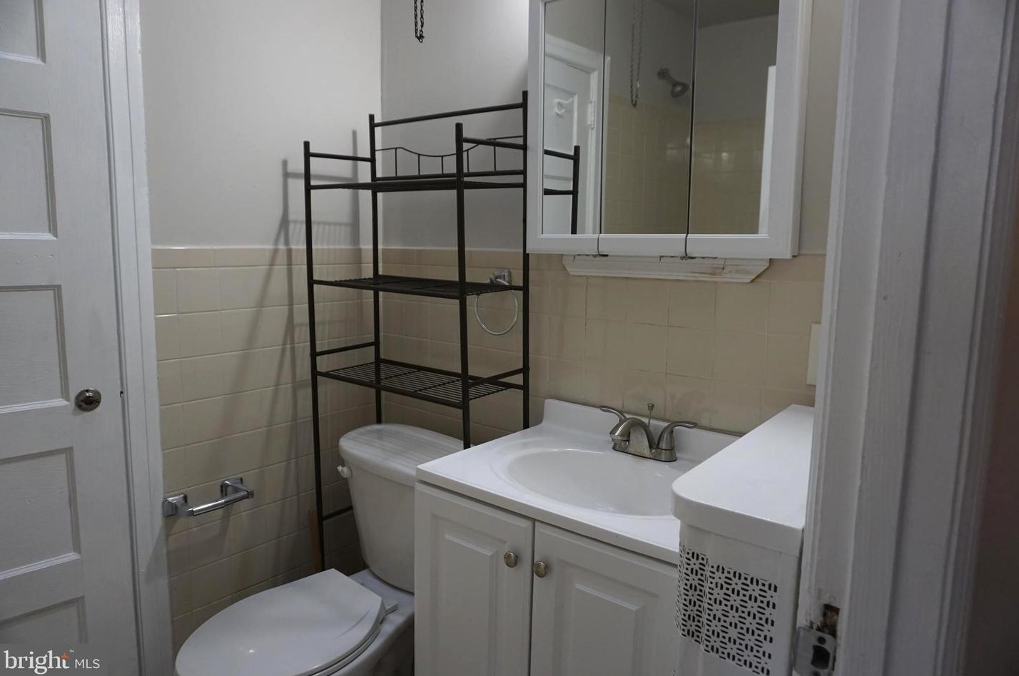 347 Avon Rd, Upper Darby PA  19082-3809 exterior