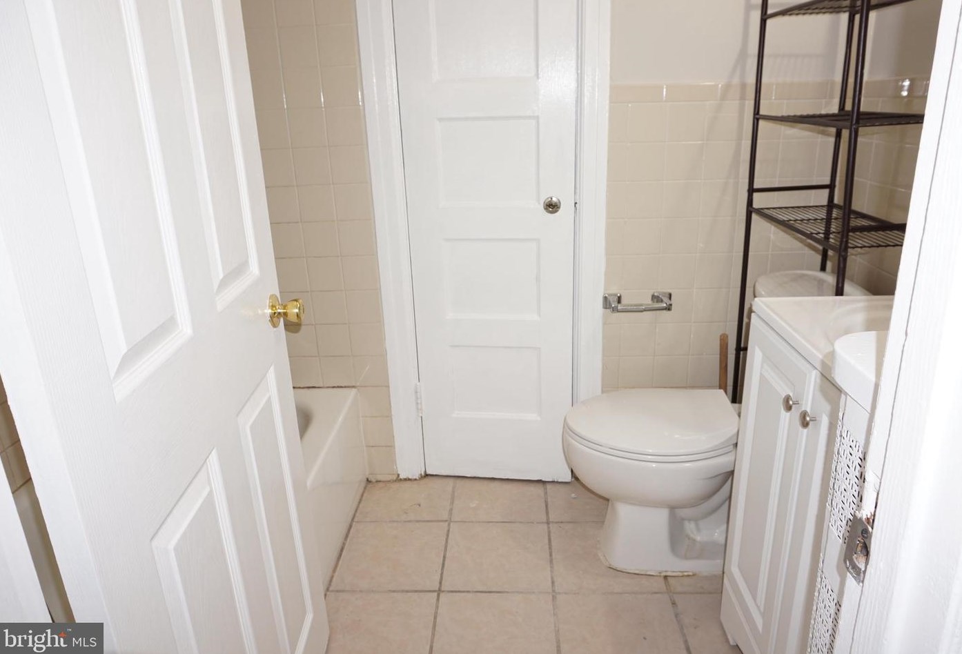 347 Avon Rd, Upper Darby PA  19082-3809 exterior