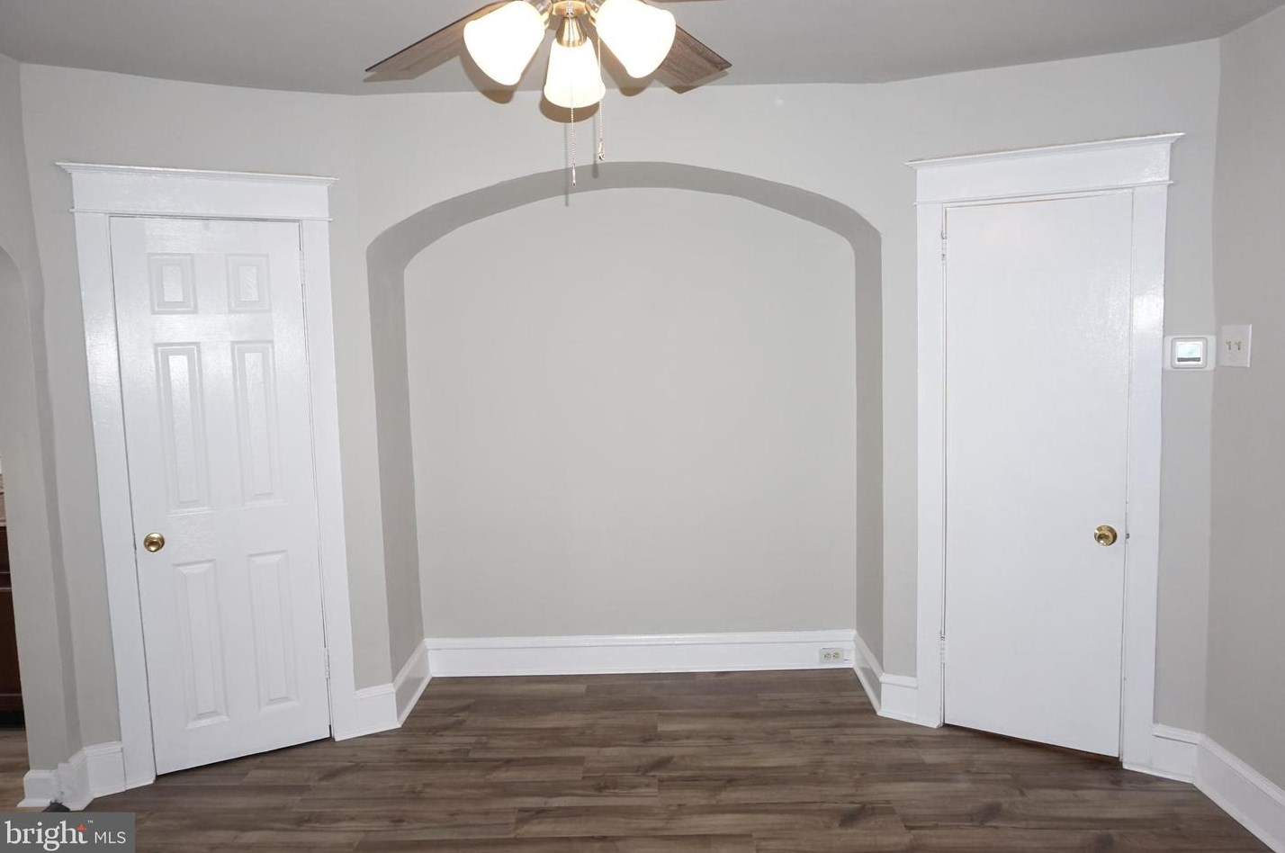 347 Avon Rd, Upper Darby PA  19082-3809 exterior