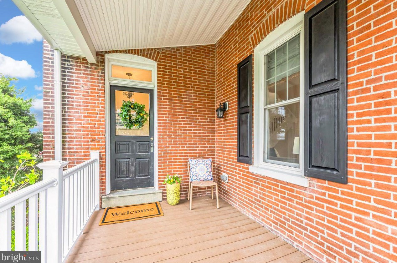 301 Jefferson St, Media, PA 19063-3856