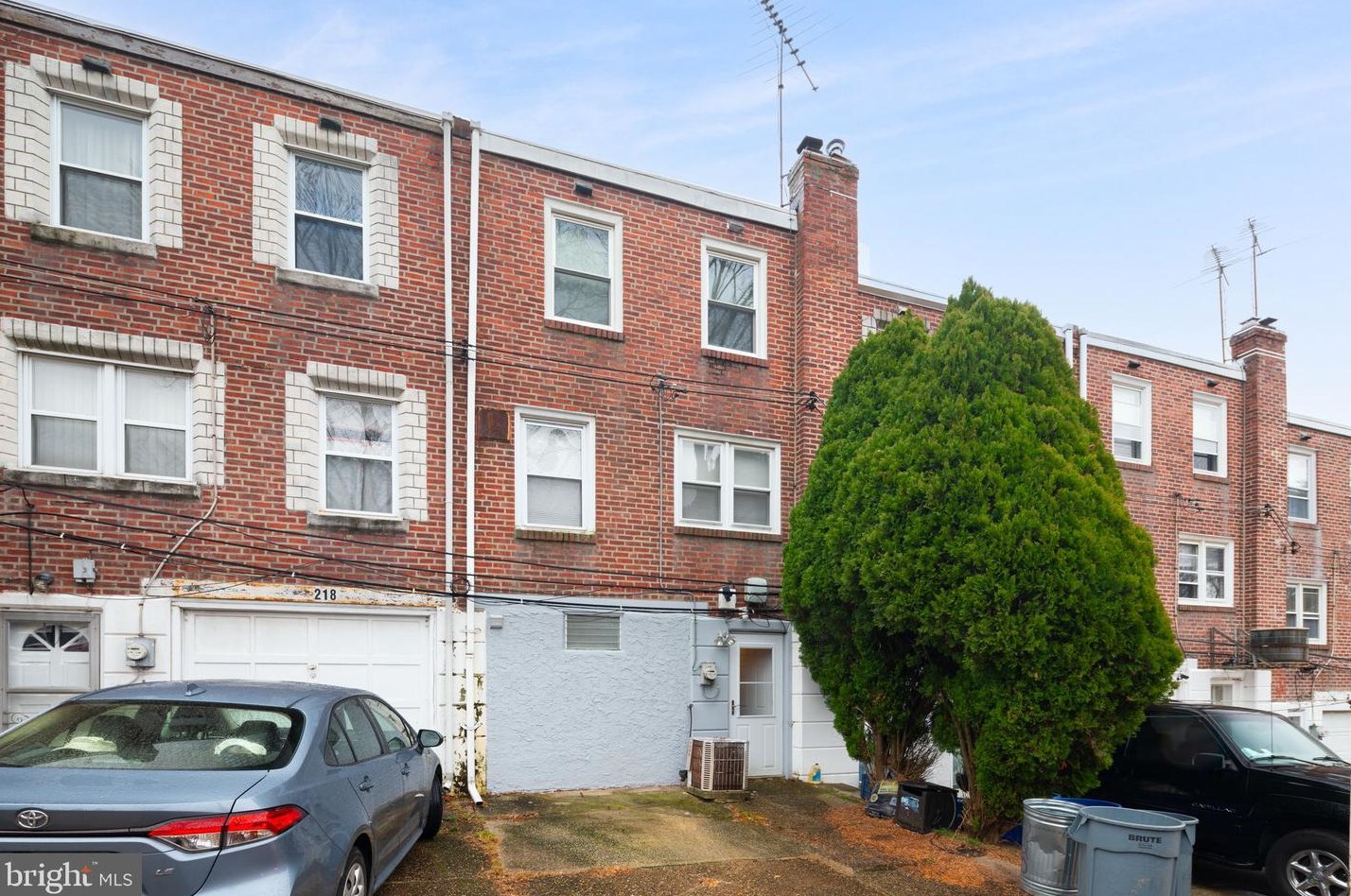 220 Academy Ave, Manor PA  19036-1713 exterior