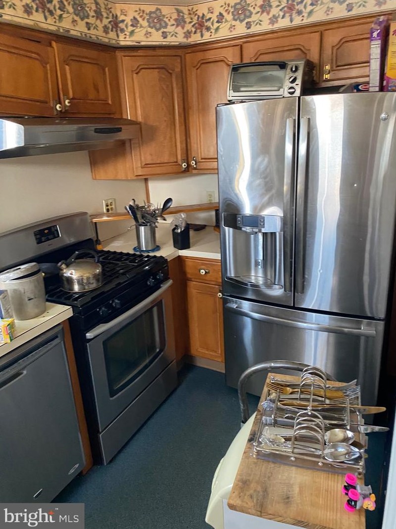 1301 Kerlin St, Chester PA 19013-3924 exterior