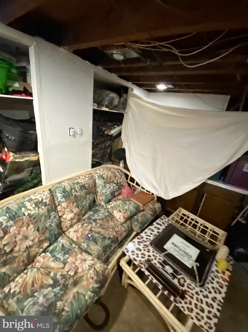 1301 Kerlin St, Chester PA 19013-3924 exterior