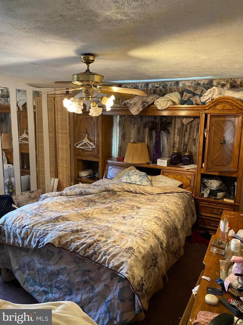 1301 Kerlin St, Chester PA 19013-3924 exterior