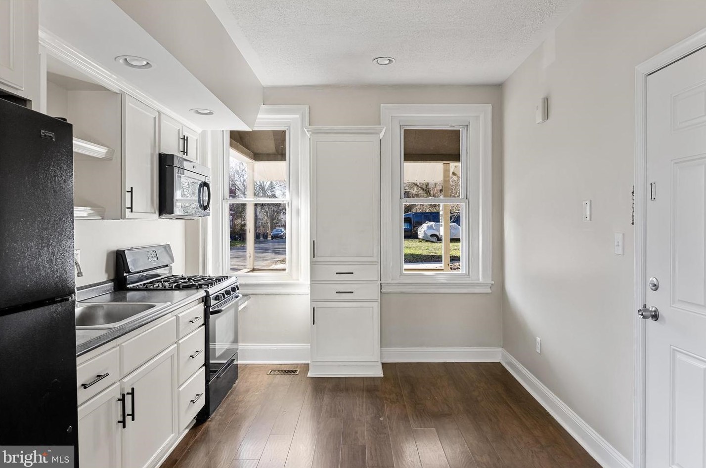 1123 Potter St, Chester PA  19013-6126 exterior