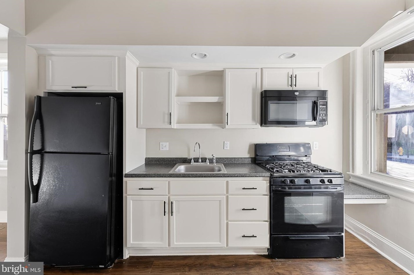 1123 Potter St, Chester PA  19013-6126 exterior