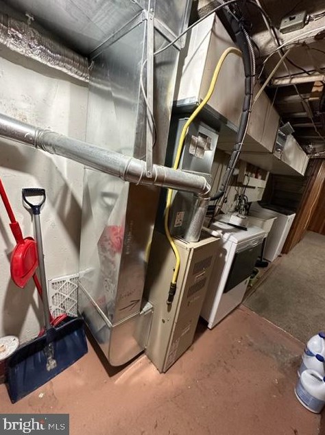 420 Pine St, Manor PA  19036-1010 exterior