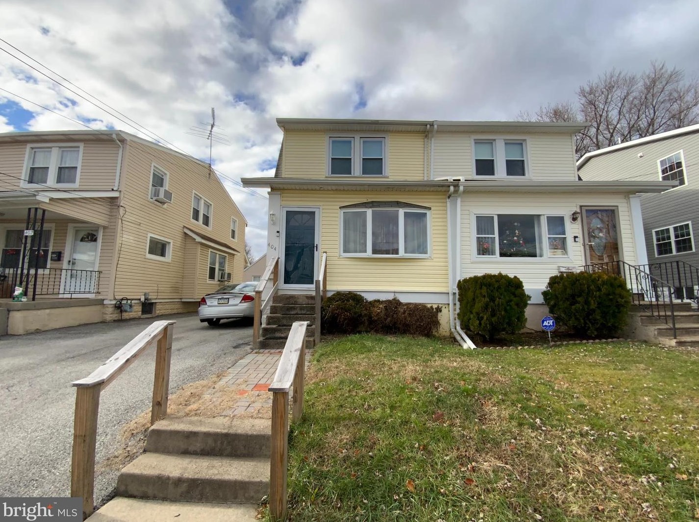 404 Custer Ave, Manor PA  19036-1731 exterior