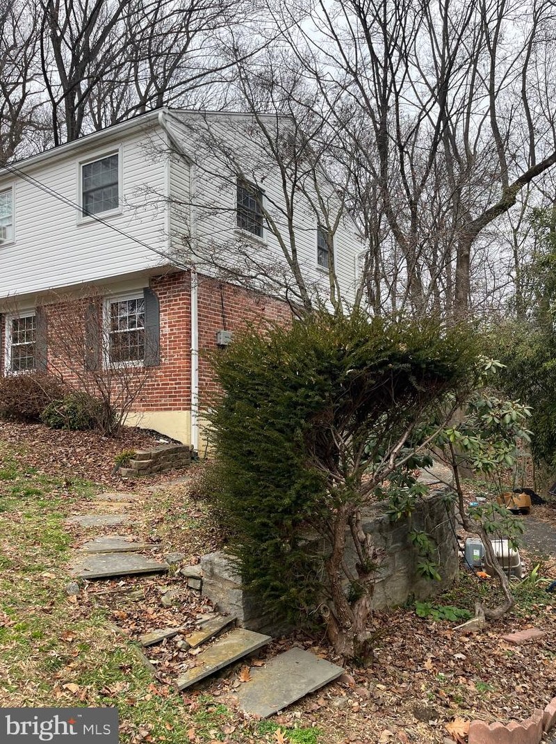 207 Cricket Ln, Media, PA 19086