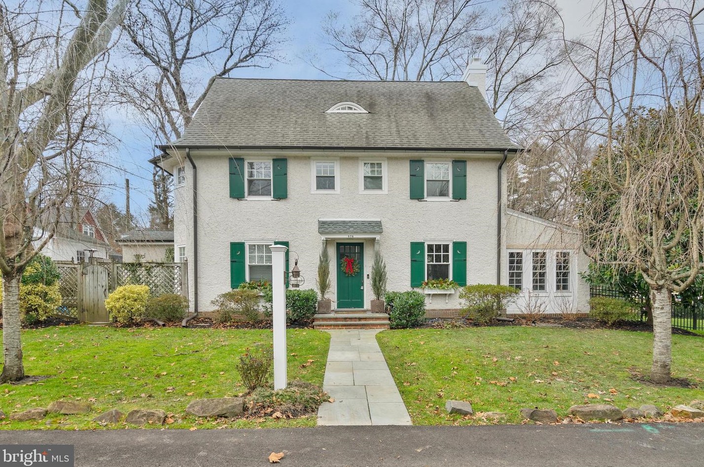 676 Glenmary Rd, Wayne, PA 19087-4420