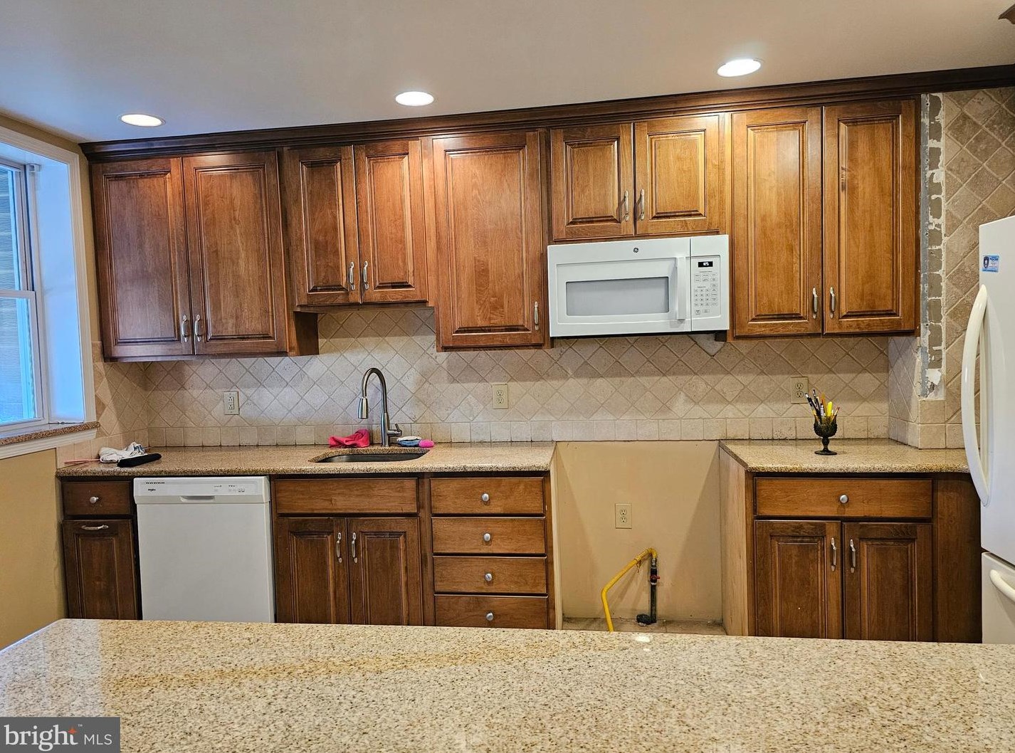 10 Chestnut St, Boothwyn, PA 19061