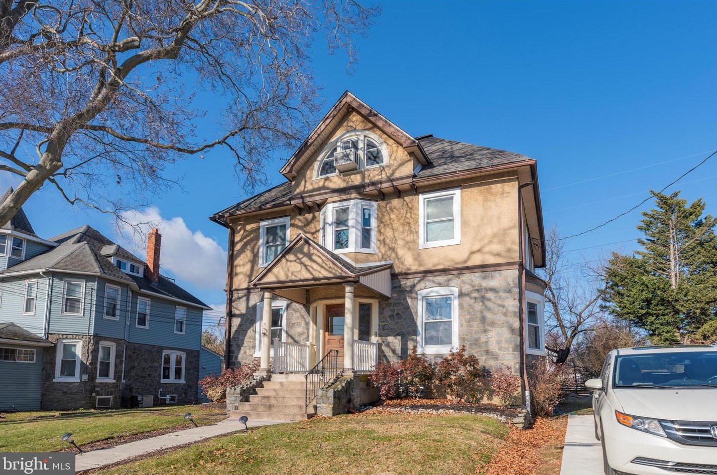 13 W Hinckley Ave #3, Ridley Park, PA 19078