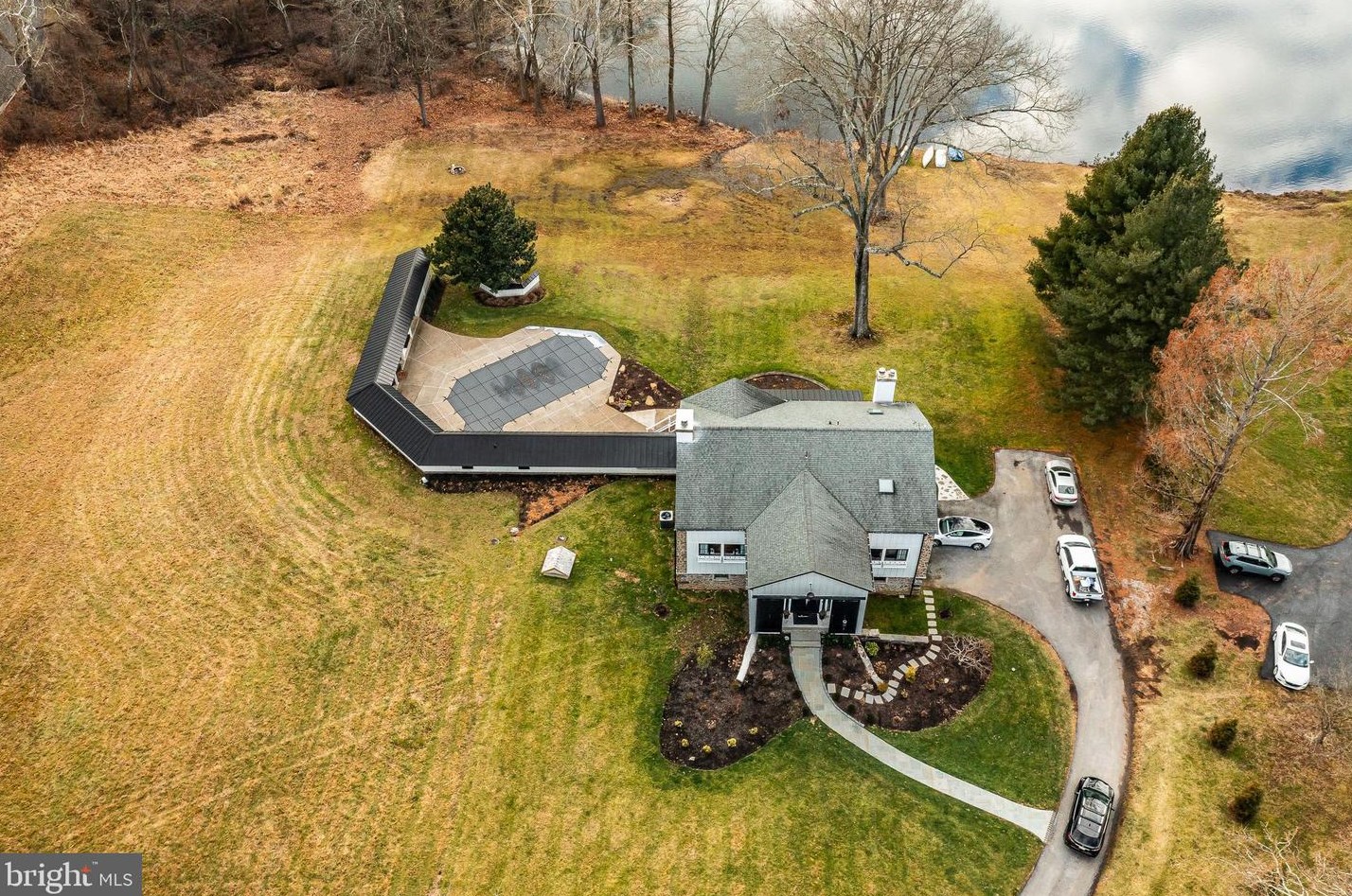 126 Heyburn Rd, Chadds Ford, PA 19317