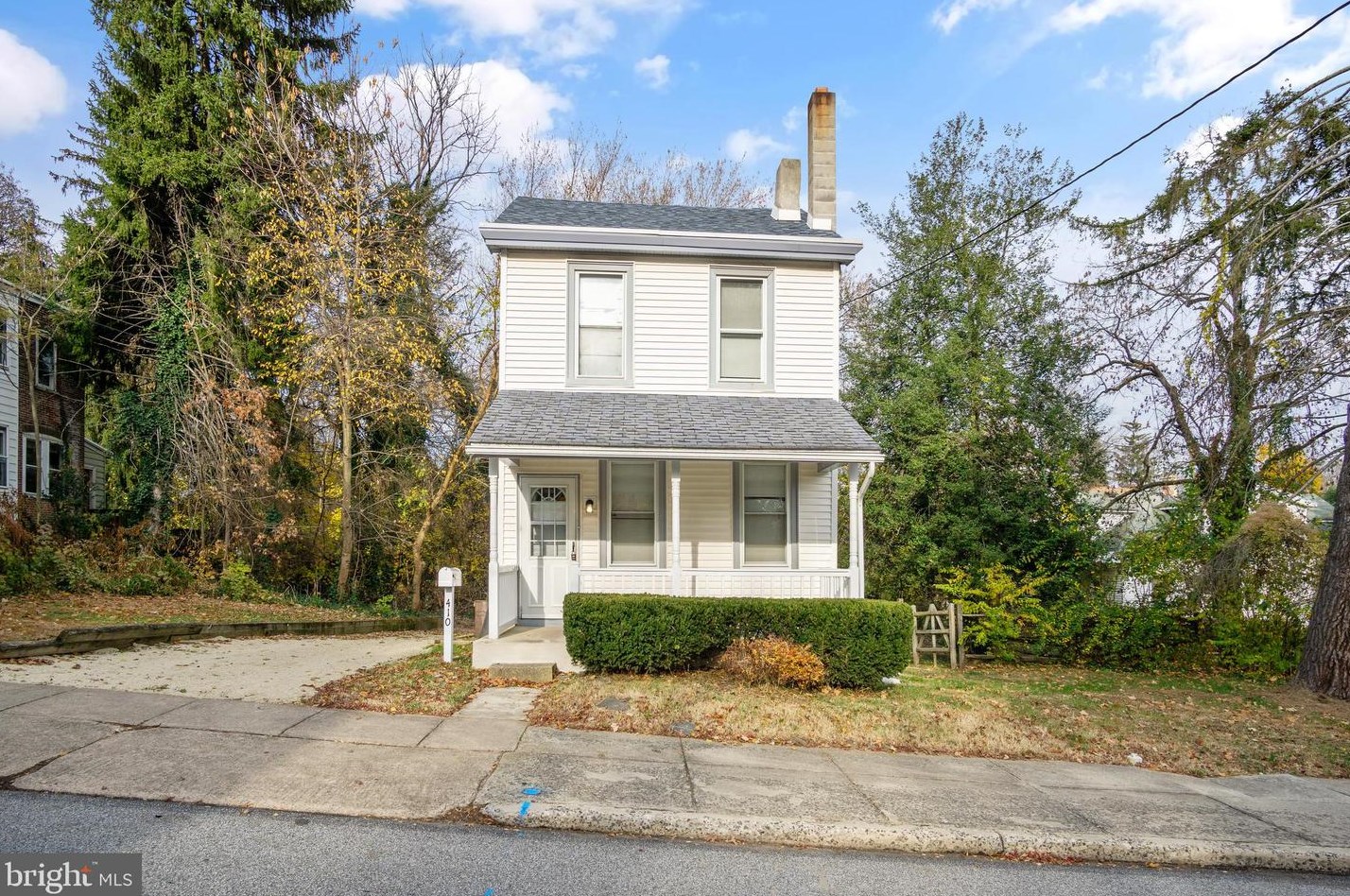 410 10th St, Chester, PA 19013