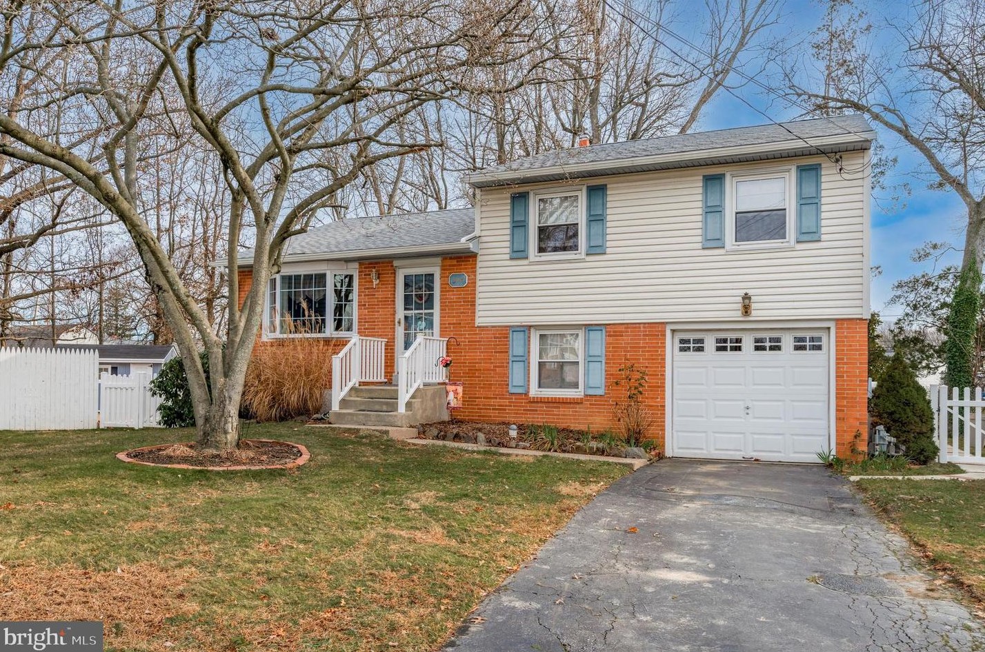 604 Duryea Dr, Swarthmore, PA 19081-2513