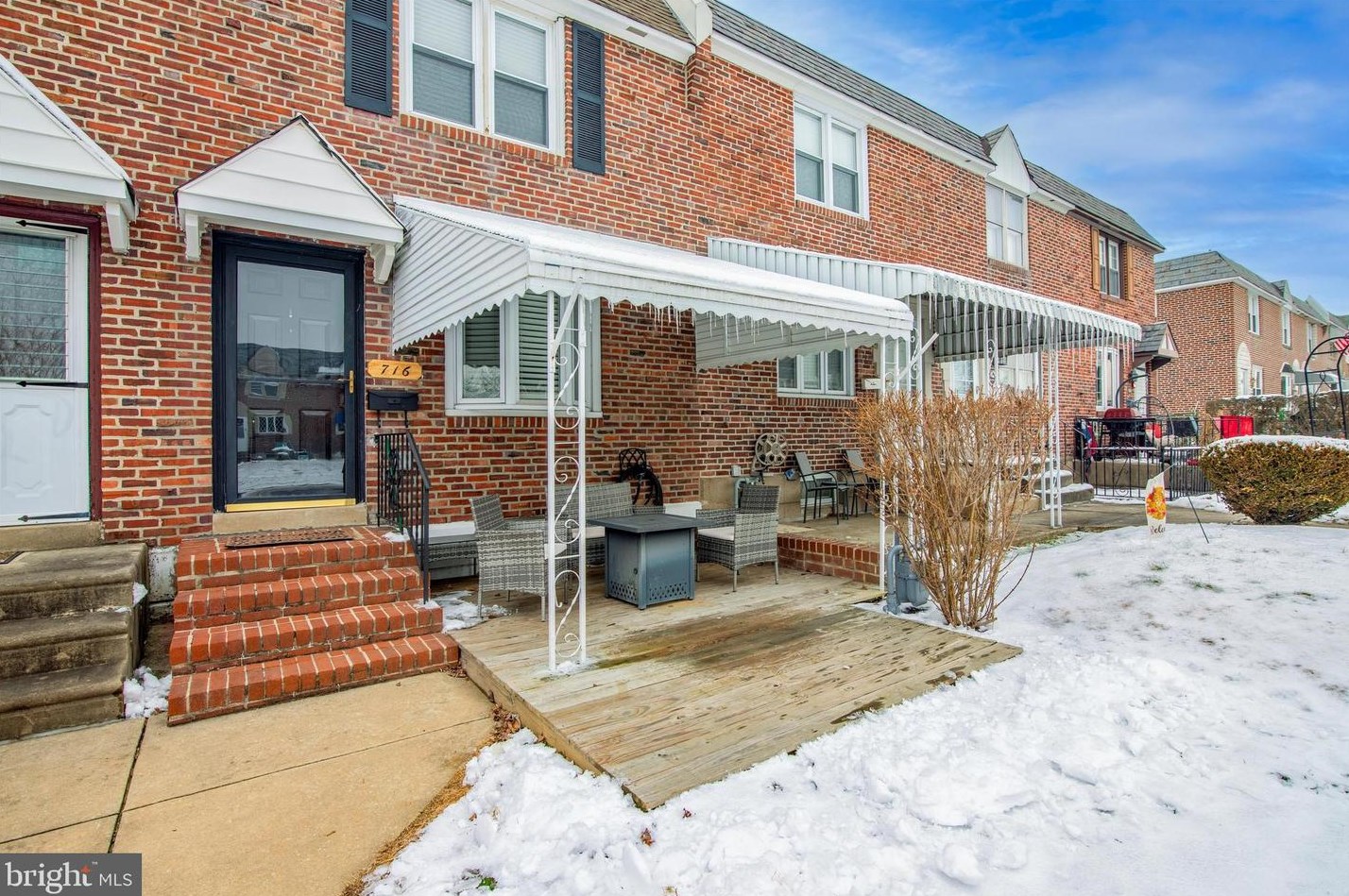 716 Oakwood Dr, Manor, PA 19036